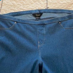 Simply Vera Wang denim leggings